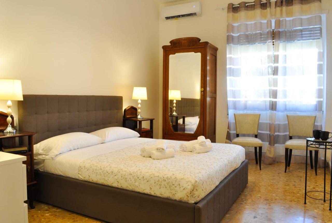 Trastevere Boulevard Roma Esterno foto